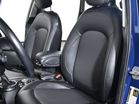 Used 2015 MINI Cooper 4-Door Hardtop FWD image 22