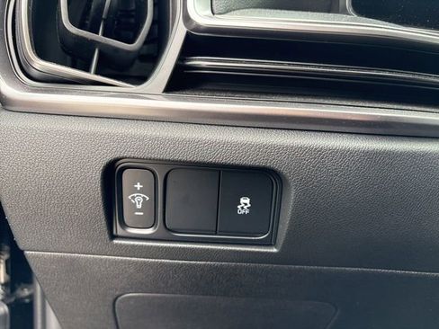 Certified 2025 Kia Sorento LX image 21