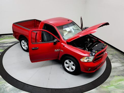 Used 2014 RAM 1500 Express RWD image 30