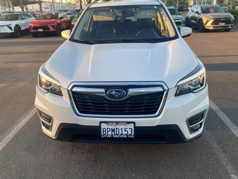 Used 2020 Subaru Forester Limited image 3