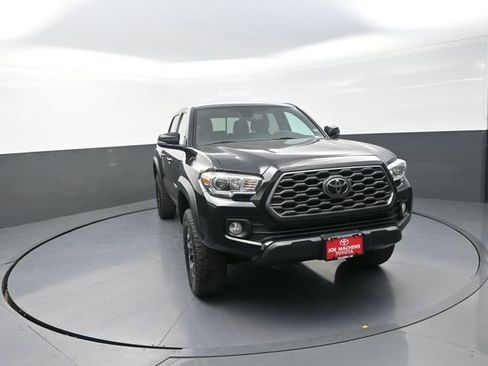 Used 2021 Toyota Tacoma TRD Off-Road AWD/4WD image 29