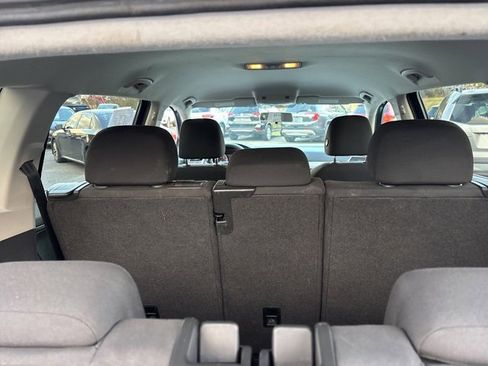 Used 2018 Volkswagen Tiguan S image 12