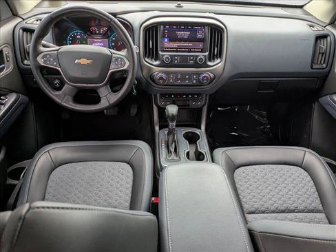 Used 2022 Chevrolet Colorado Z71 AWD/4WD image 15