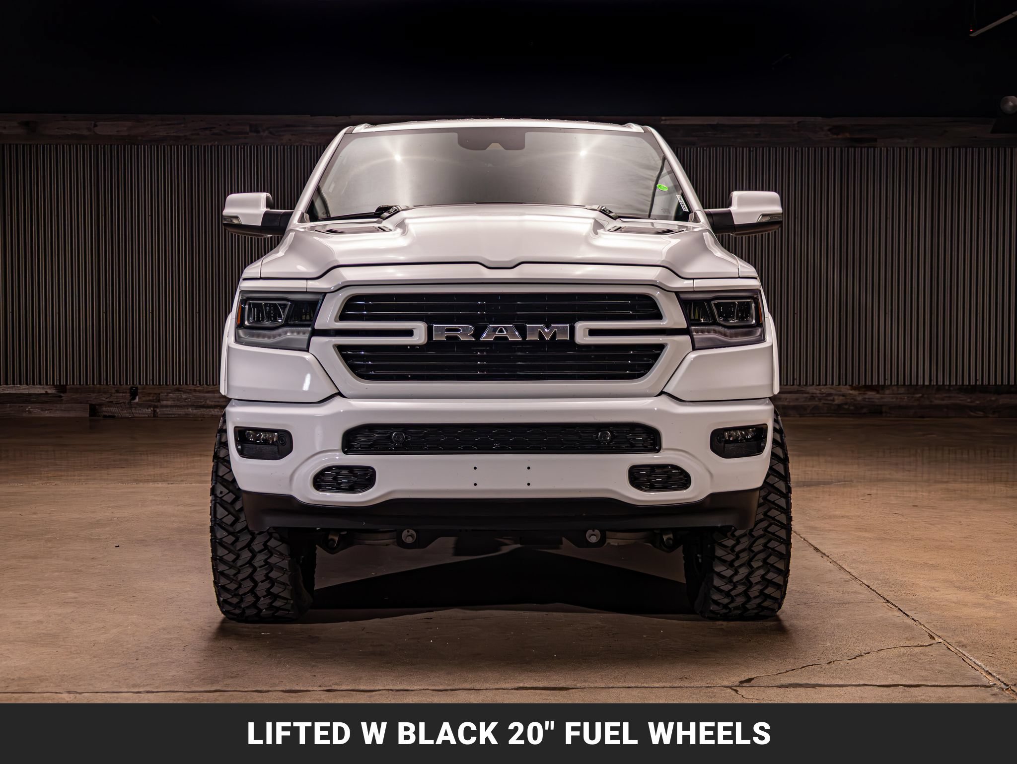 Used 2021 RAM 1500 Laramie AWD/4WD image 3