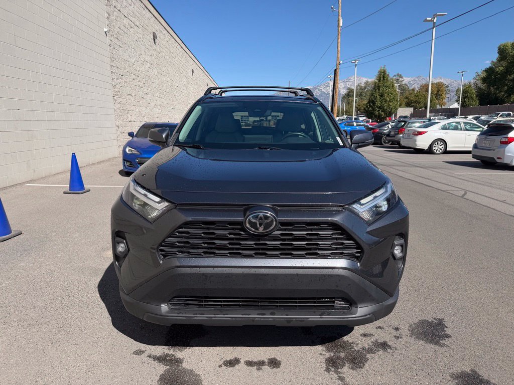 Used 2022 Toyota RAV4 XLE Premium AWD/4WD image 8
