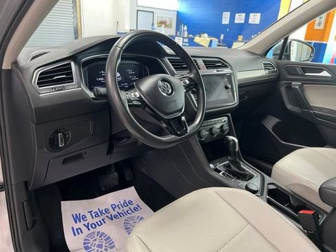 Used 2020 Volkswagen Tiguan SEL AWD/4WD image 20