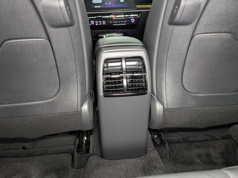 Used 2024 Kia Niro EX FWD image 20