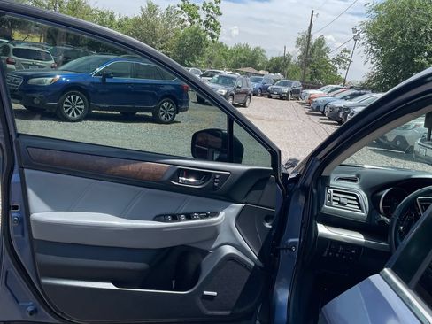 Used 2018 Subaru Outback 2.5i Limited AWD/4WD image 10