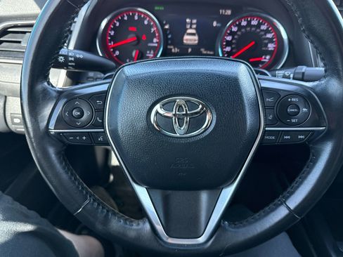 Used 2019 Toyota Camry XSE image 25