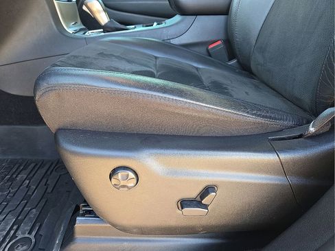 Used 2020 Jeep Grand Cherokee Altitude image 25