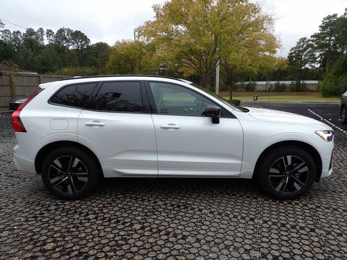 New 2026 Volvo XC60 B5 Plus w/ Protection Package Premier image 4