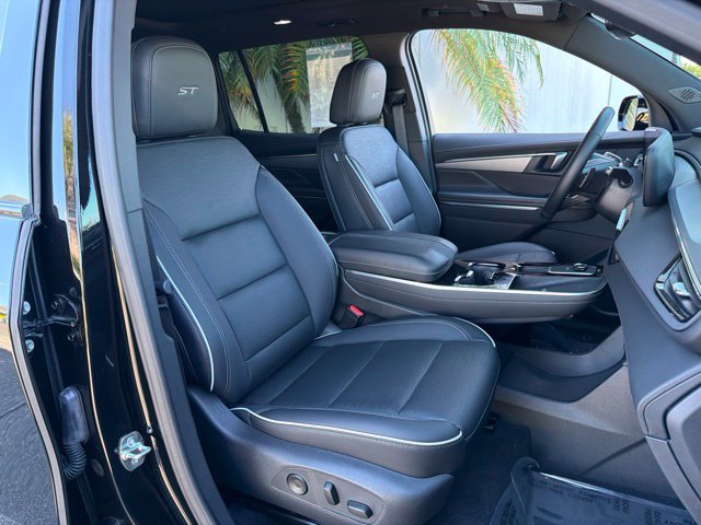 Used 2025 Buick Enclave Sport Touring w/ Super Cruise Package FWD image 22