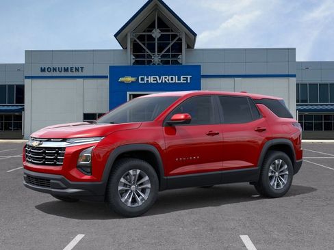New 2026 Chevrolet Equinox LT FWD image 2