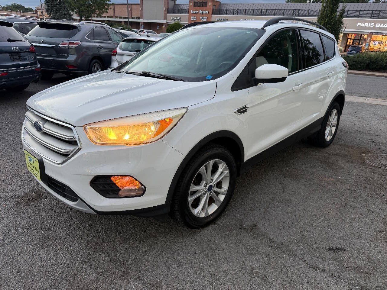 Used 2018 Ford Escape SE AWD/4WD image 2