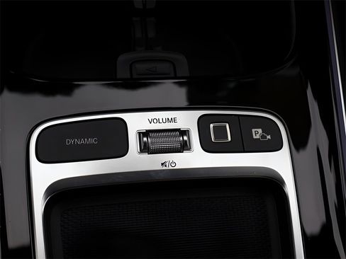 New 2025 Mercedes-Benz GLB 250 4MATIC image 27