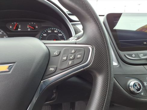 Used 2024 Chevrolet Malibu LT image 21