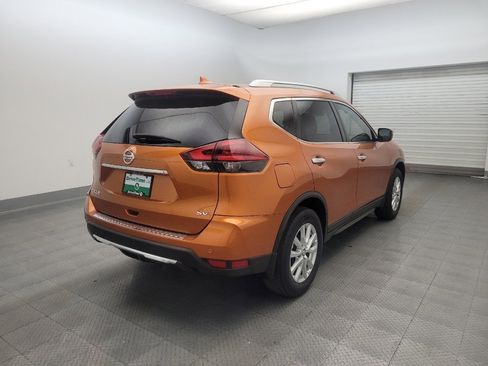 Used 2020 Nissan Rogue SV FWD image 9