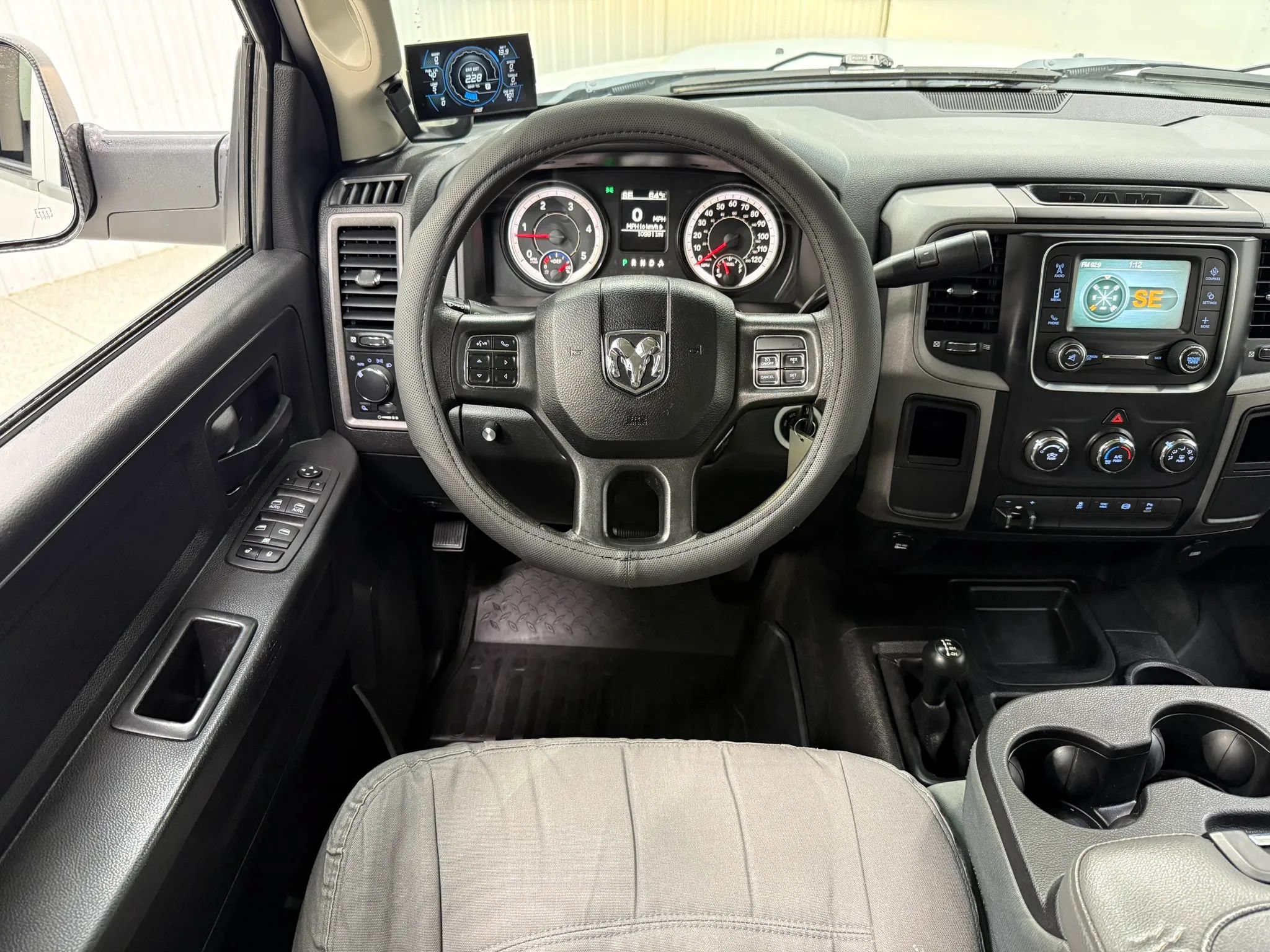Used 2017 RAM 2500 Tradesman w/ Chrome Appearance Group AWD/4WD image 18