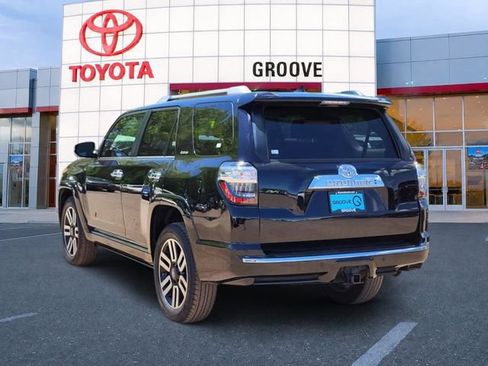 Used 2023 Toyota 4Runner Limited AWD/4WD image 3