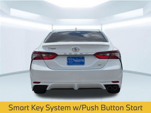 Used 2024 Toyota Camry SE FWD image 5