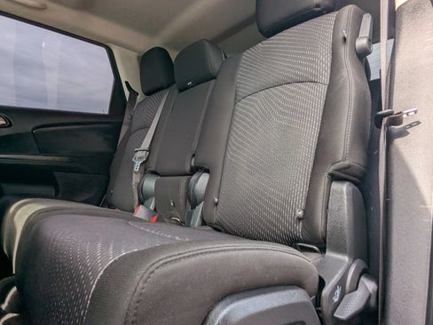 Used 2020 Dodge Journey SE w/ Blacktop Package FWD image 12