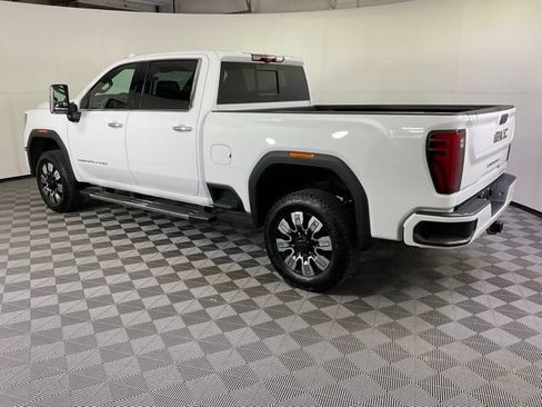Used 2025 GMC Sierra 2500 Denali w/ Denali Reserve Package AWD/4WD image 4