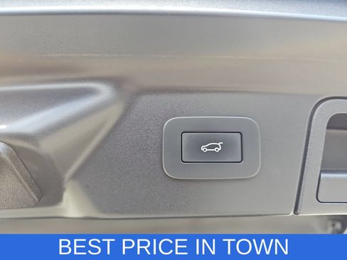 Used 2023 Land Rover Range Rover Velar R-Dynamic S AWD/4WD image 13