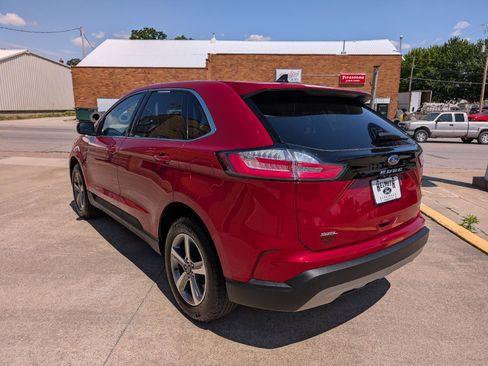 Used 2023 Ford Edge SEL w/ Convenience Package AWD/4WD image 8