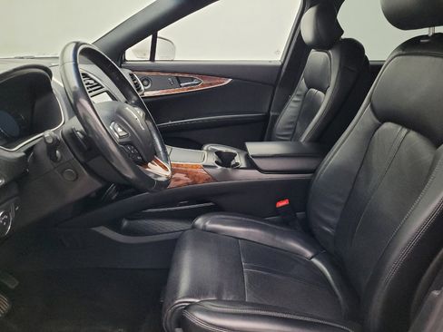 Used 2018 Lincoln MKX Reserve w/ Driver Assistance Package image 17