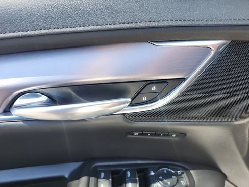 Used 2019 Cadillac XT5 Premium Luxury AWD/4WD image 20