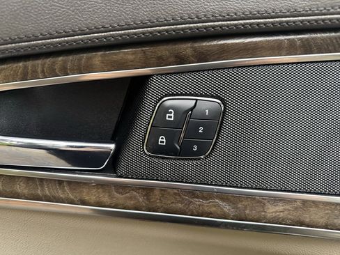 Used 2018 Lincoln MKX Reserve w/ Driver Assistance Package image 27