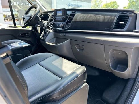 Used 2025 Ford Transit 250 148 Medium Roof RWD image 10