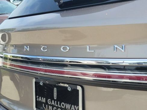 Certified 2021 Lincoln Nautilus FWD w/ Equipment Group 101A image 7