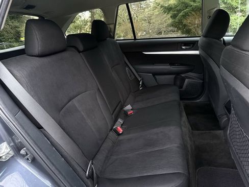 Used 2014 Subaru Outback 2.5i Premium image 27