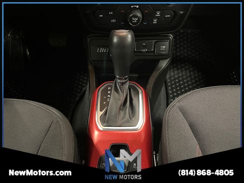 Used 2021 Jeep Renegade Trailhawk image 11