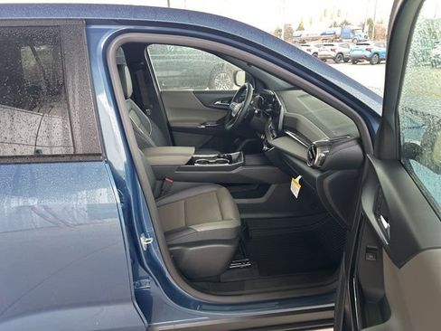 New 2026 Chevrolet Equinox LT w/ Convenience Package II AWD/4WD image 30
