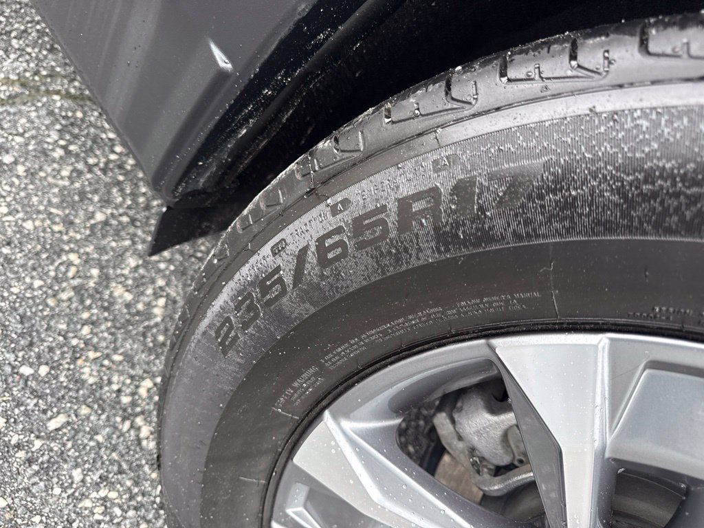 Used 2025 Chevrolet Equinox LT AWD/4WD image 24