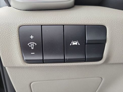 Used 2022 Kia Sportage LX image 12