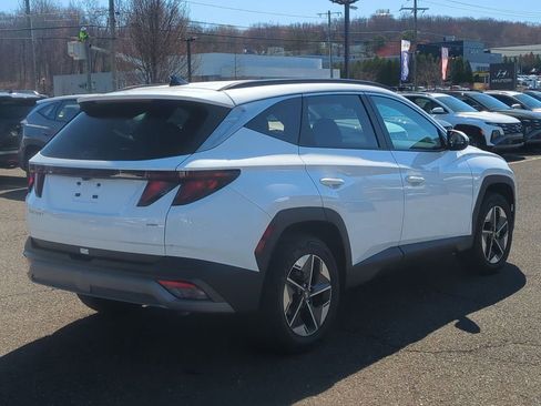 Certified 2025 Hyundai Tucson SEL image 3