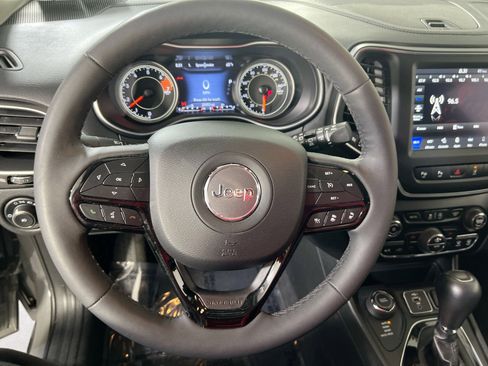 Used 2023 Jeep Cherokee Altitude Lux w/ Lux Elite Package image 11