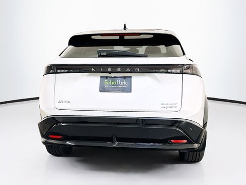 Used 2024 Nissan Ariya AWD image 7