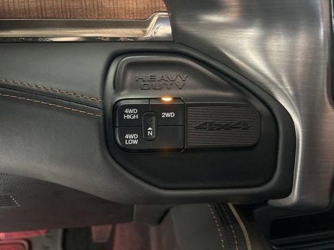 Used 2023 RAM 2500 Limited AWD/4WD image 56