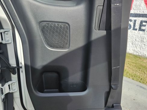 Used 2024 Nissan Frontier S image 22