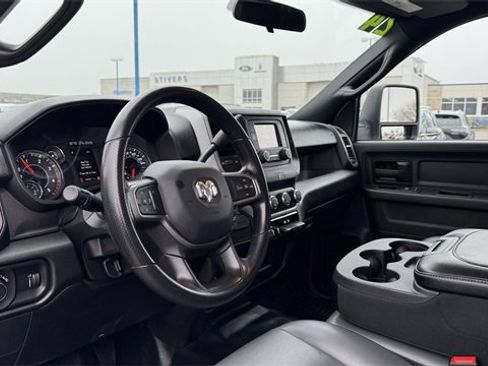 Used 2024 RAM 3500 Tradesman image 19