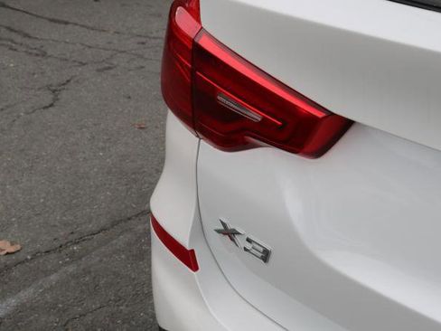 Used 2018 BMW X3 xDrive30i AWD/4WD image 7