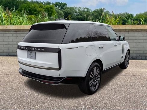 New 2025 Land Rover Range Rover SE image 4