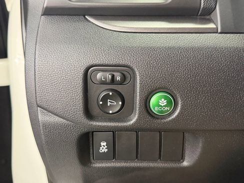 Used 2018 Honda Pilot EX image 45