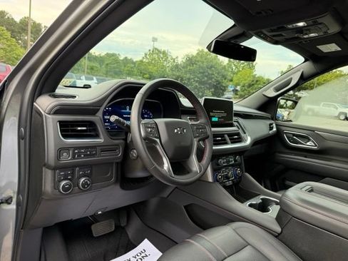 Used 2022 Chevrolet Tahoe RST w/ Luxury Package AWD/4WD image 16