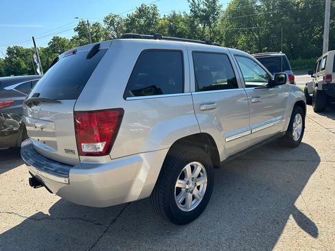 Used 2008 Jeep Grand Cherokee Limited AWD/4WD image 7