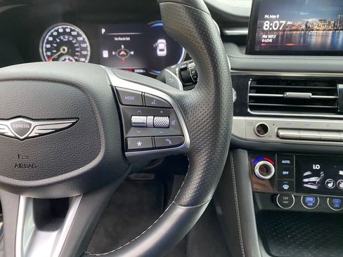 Used 2025 Genesis G70 2.5T AWD/4WD image 19